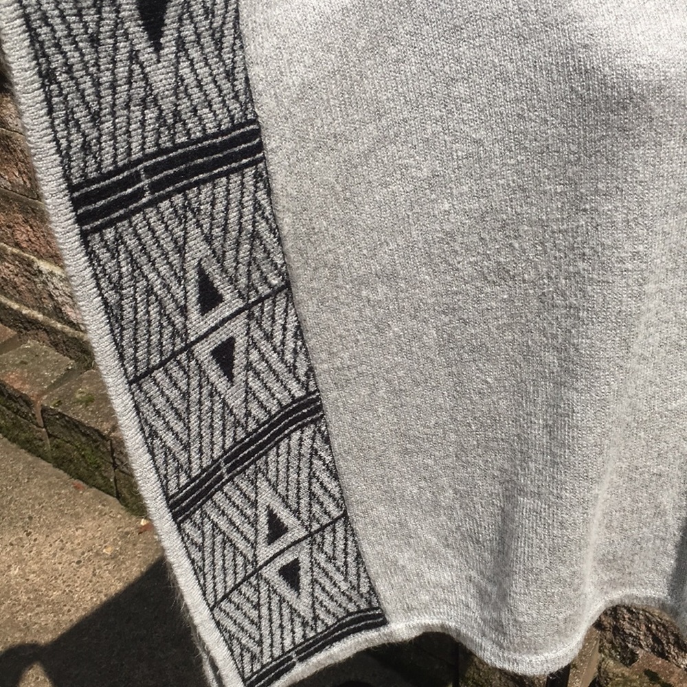 Chico’s Sweater - Picture 2 of 11